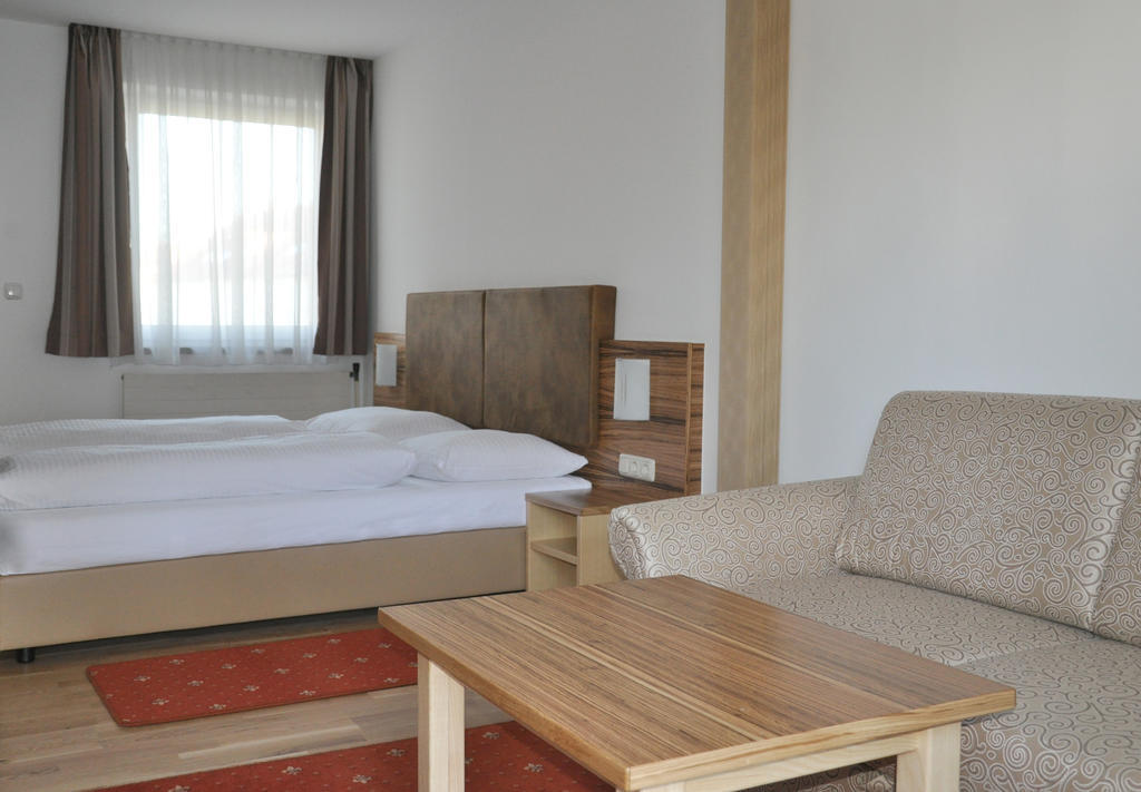 Hotel Almtalerhof 트라운 객실 사진